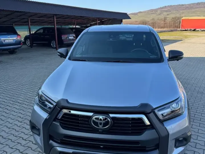 Toyota Hilux 4x4 Double Cab MHEV Autm. Invincible
