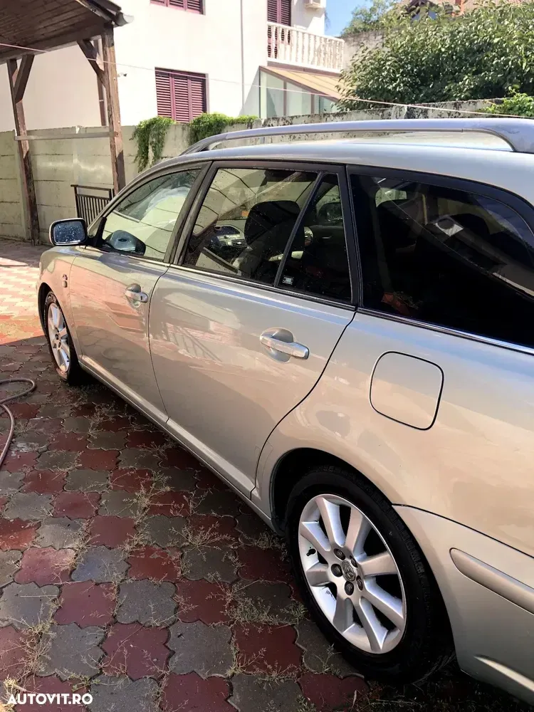 Toyota Avensis II 2.0 D4D S/W Sol — imagine 4