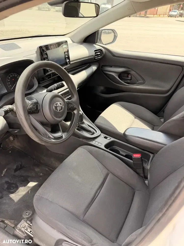 Toyota Yaris — imagine 4
