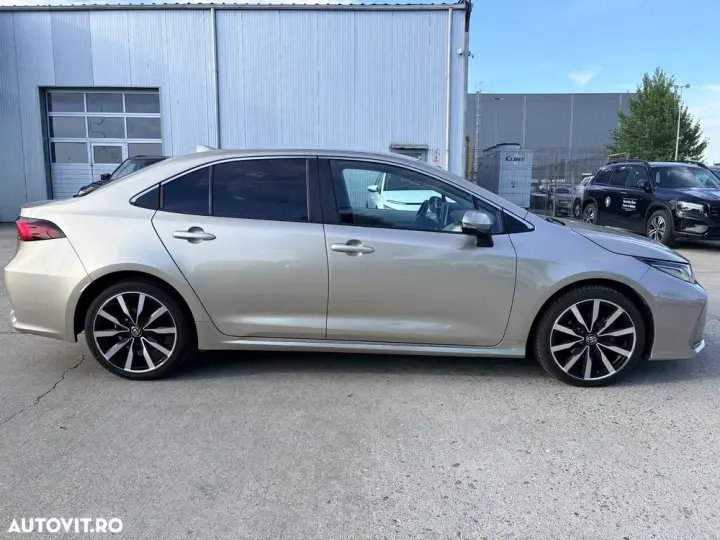 Toyota Corolla XII 1.8 HEV Business