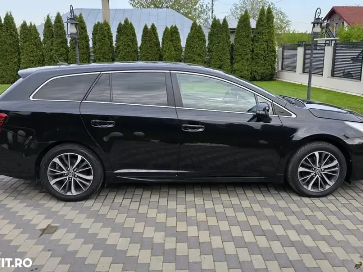 Toyota Avensis III 2.0 D-4D Executive