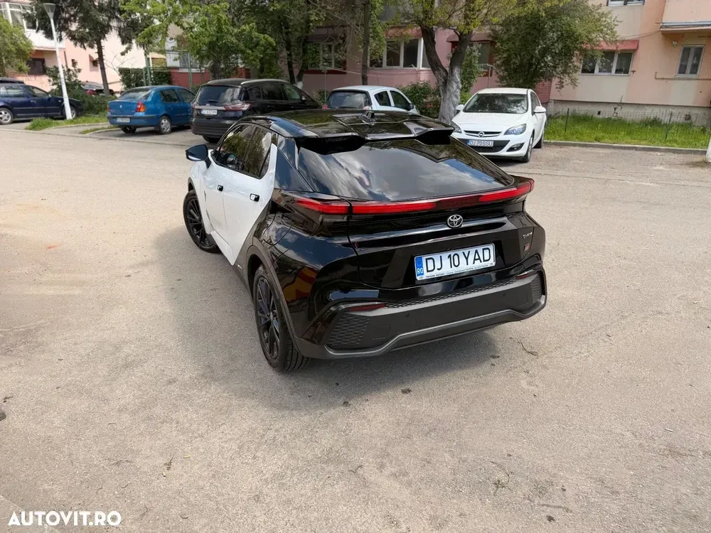 Toyota C-HR 2.0 Hybrid AWD GR SPORT Edition — imagine 5