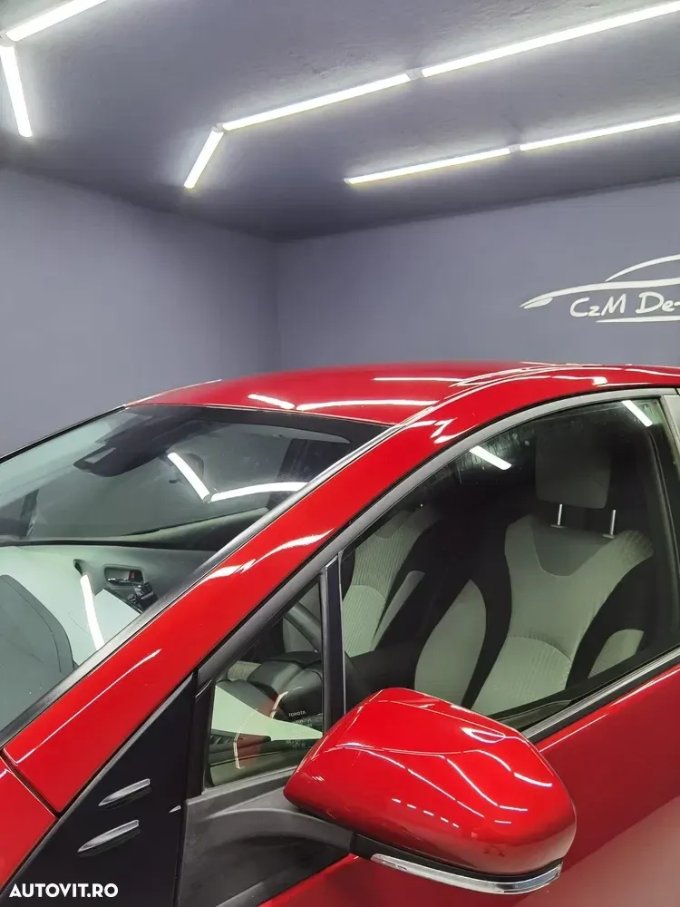 Toyota Prius IV Hybrid Comfort — imagine 2