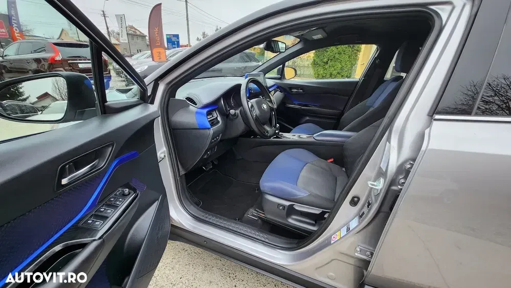 Toyota C-HR 1.8 HSD 4x2 CVT C-ult LED — imagine 3