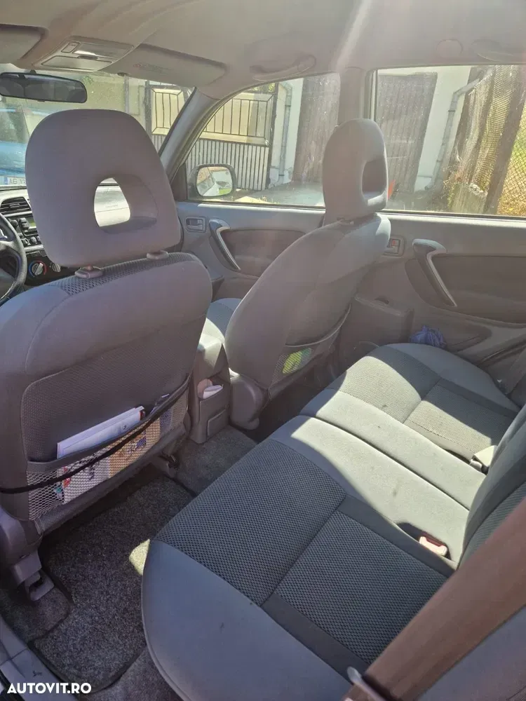 Toyota RAV4 II 2.0 D-4D Sol — imagine 5