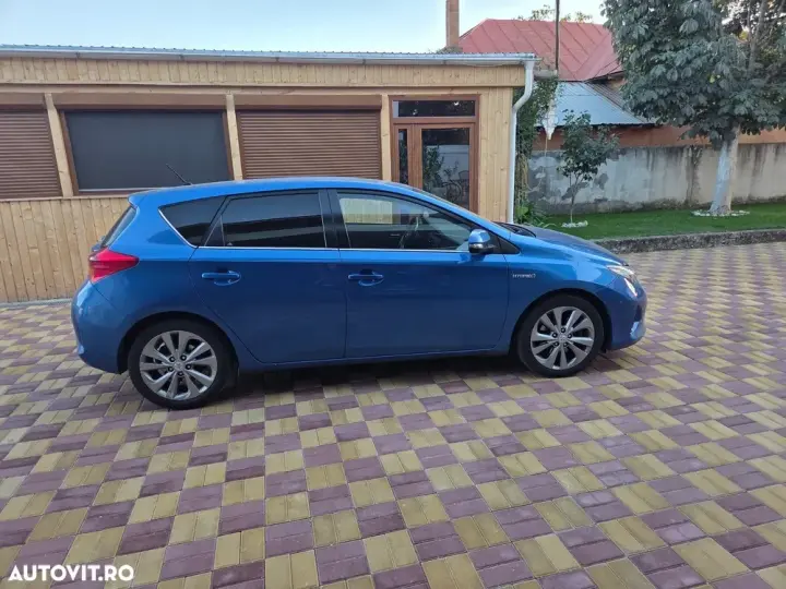 Toyota Auris II