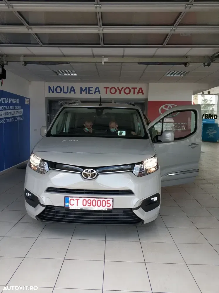 Toyota Proace 1.2 130CP 8AT 6+1 L2H1 Family+ — imagine 5