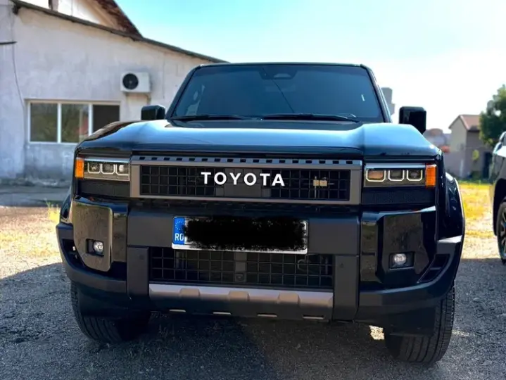 Toyota Land Cruiser 2.8l D-4D 204 CP A/T 7 locuri Luxury AVS Brown