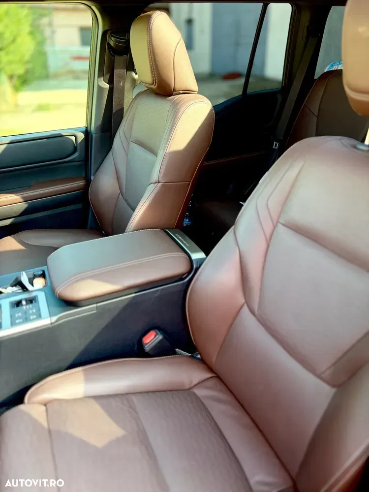 Toyota Land Cruiser 2.8l D-4D 204 CP A/T 7 locuri Luxury AVS Brown — imagine 2