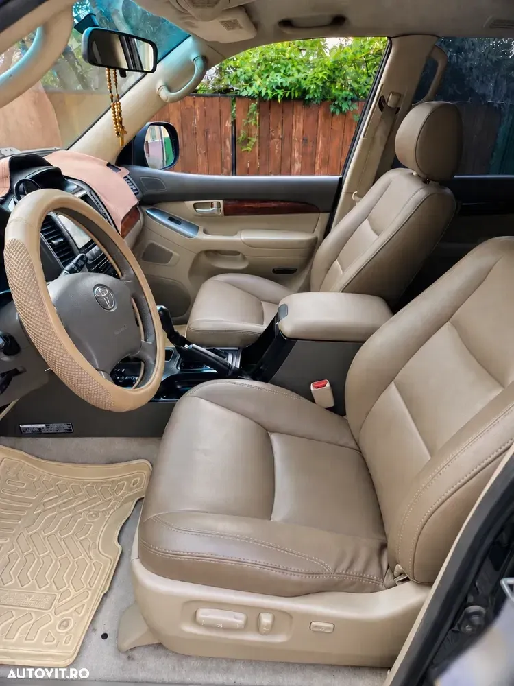Toyota Land Cruiser — imagine 4