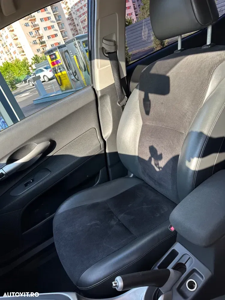Toyota Auris I — imagine 6