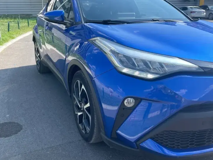 Toyota C-HR 1.8 HSD 122 CP 4x2 CVT C-enter
