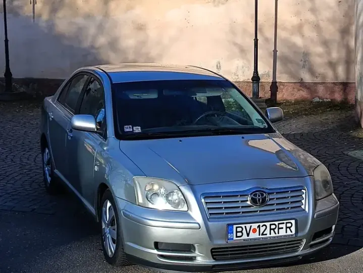 Toyota Avensis II 2.0 D4D Sdn. Terra
