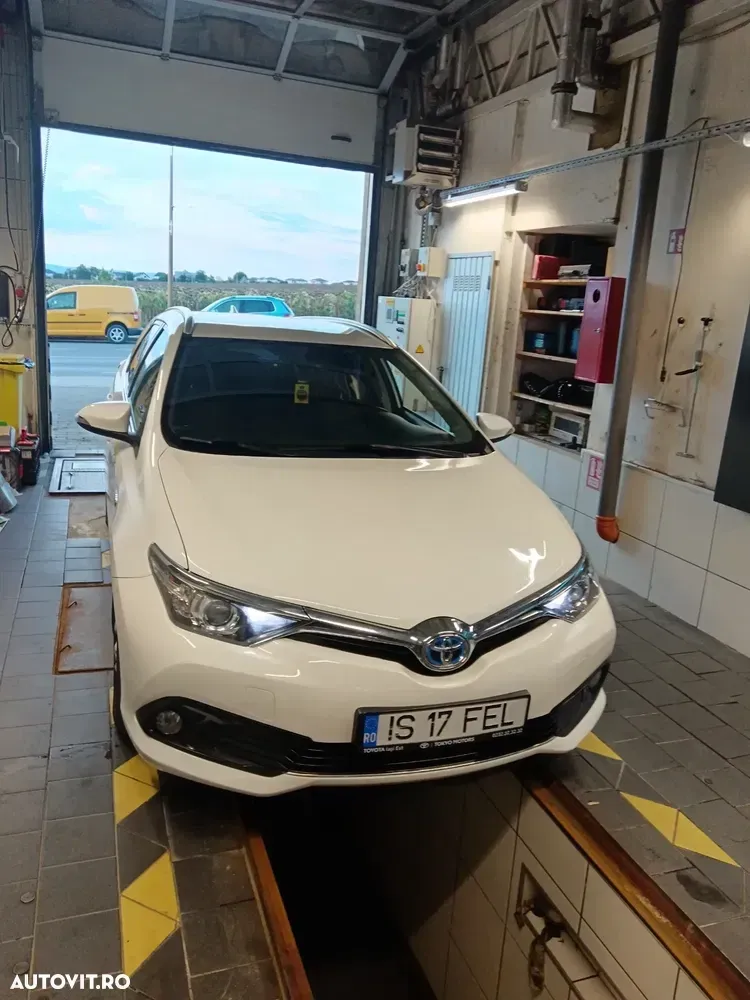 Toyota Auris — imagine 5