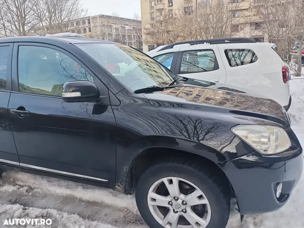Toyota RAV4 III 2.2L D-CAT M/T Luxury — imagine 3