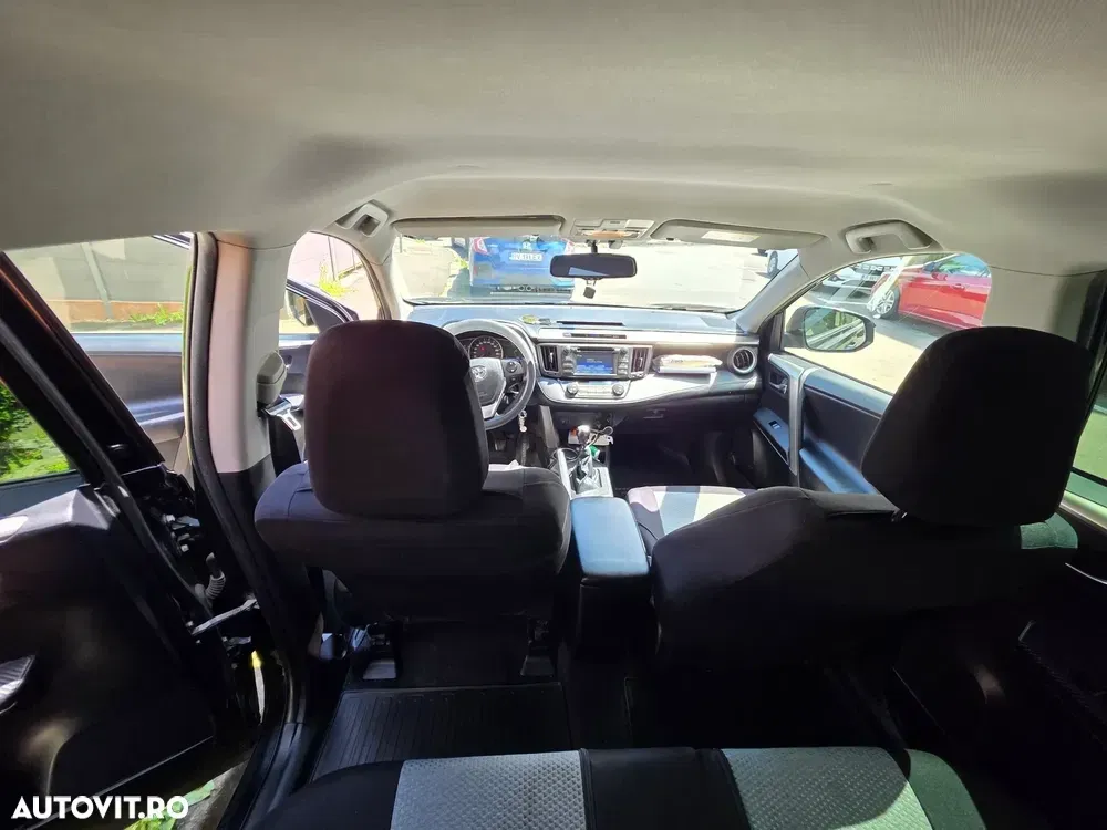 Toyota RAV4 2.0 D-4D 2WD Comfort — imagine 5