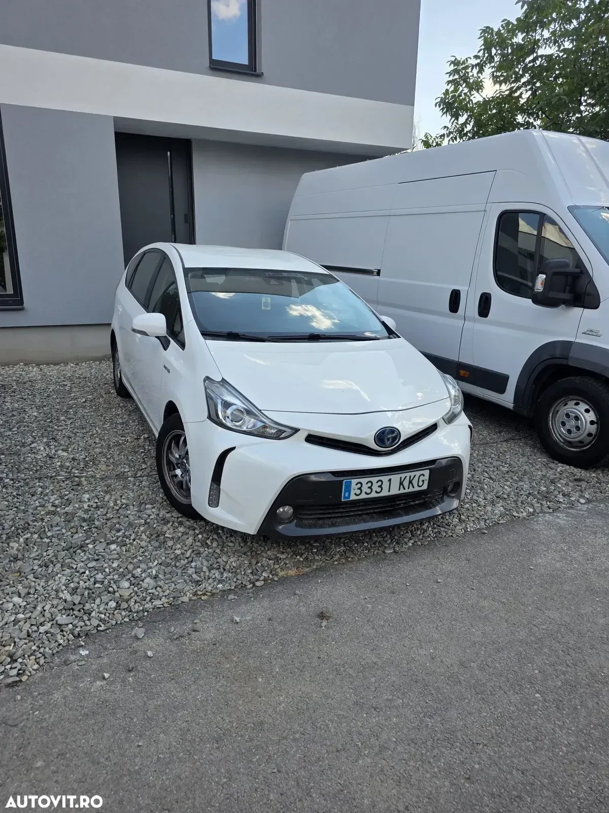 Toyota Prius+ — imagine 3