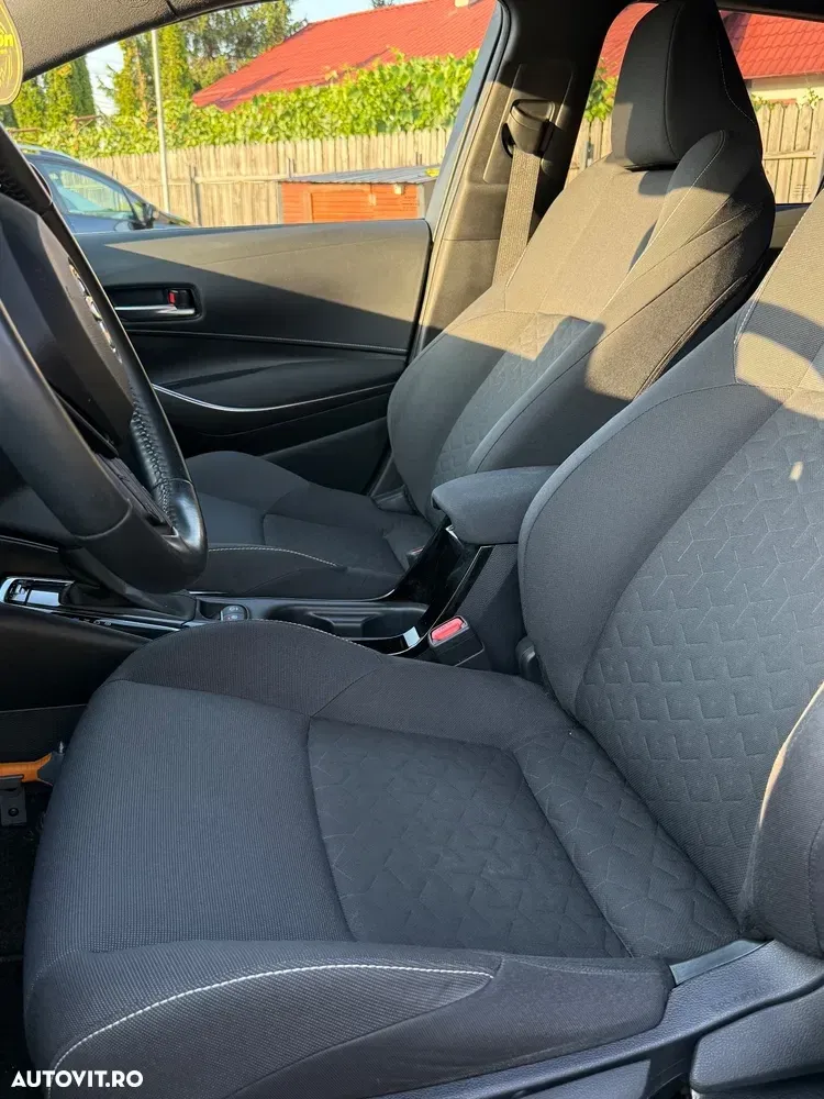 Toyota Corolla XII 1.8 HSD Business — imagine 4