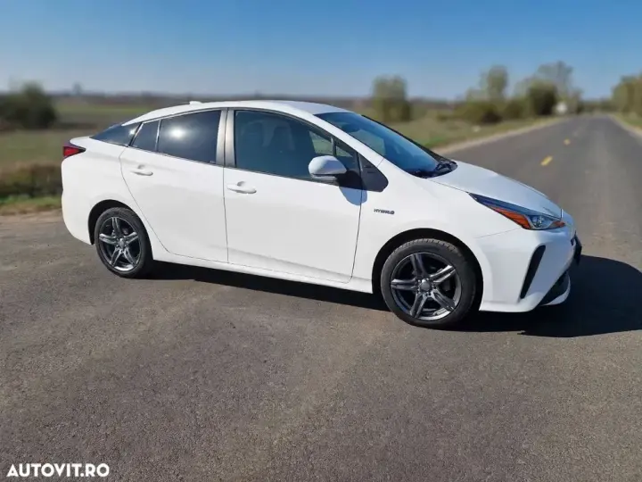 Toyota Prius V Hybrid