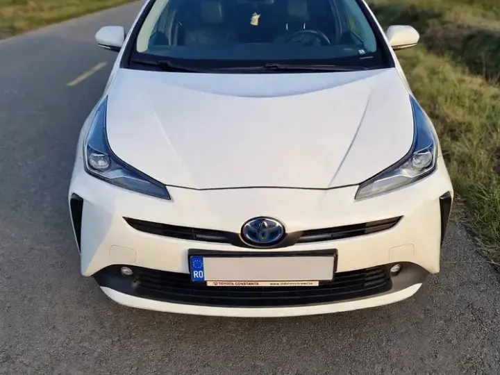 Toyota Prius V Hybrid