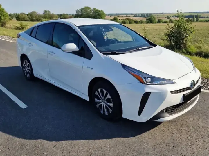 Toyota Prius V Hybrid