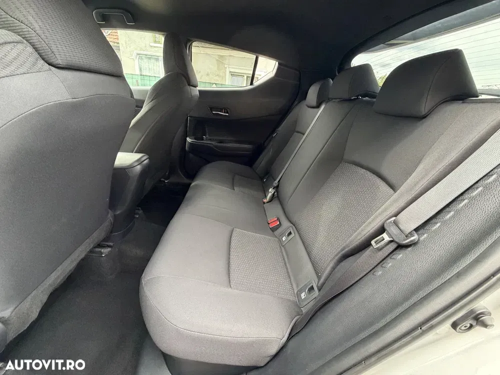 Toyota C-HR Style Selection — imagine 6