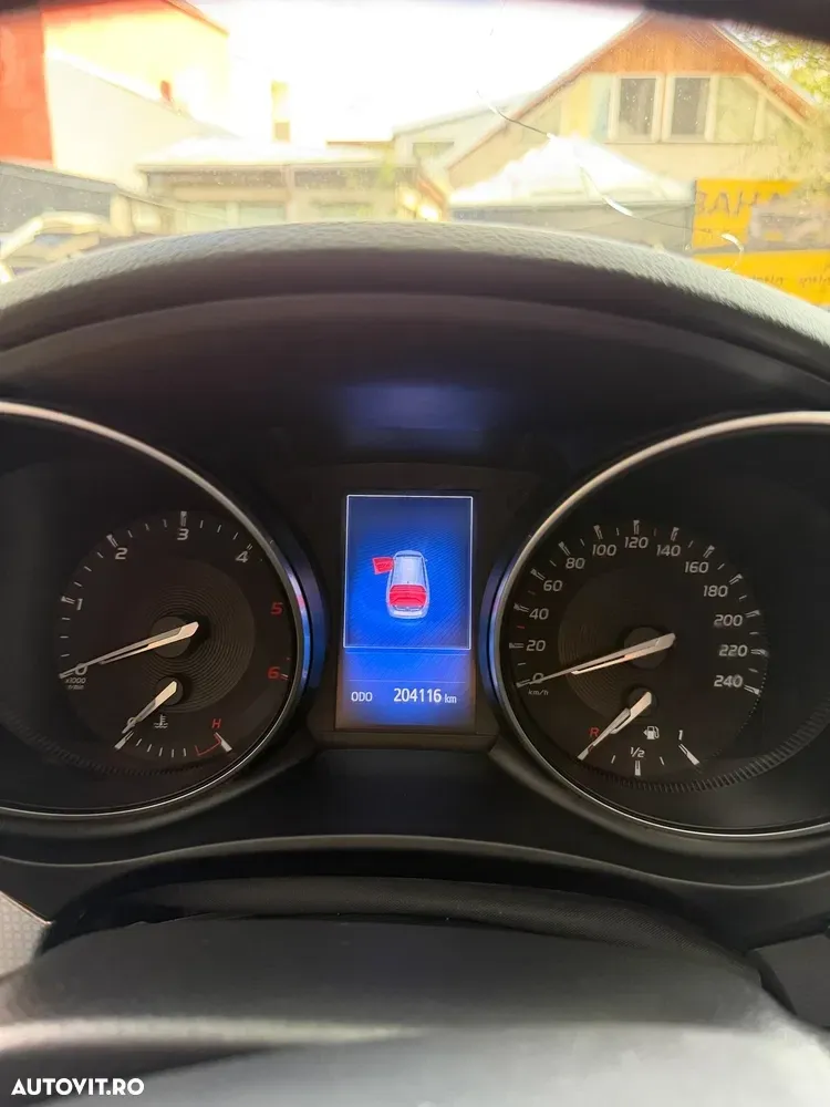 Toyota Avensis III 2.0 D-4D Executive — imagine 5