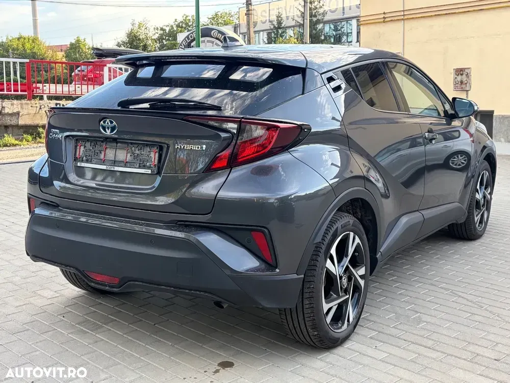 Toyota C-HR Business-Edition — imagine 4