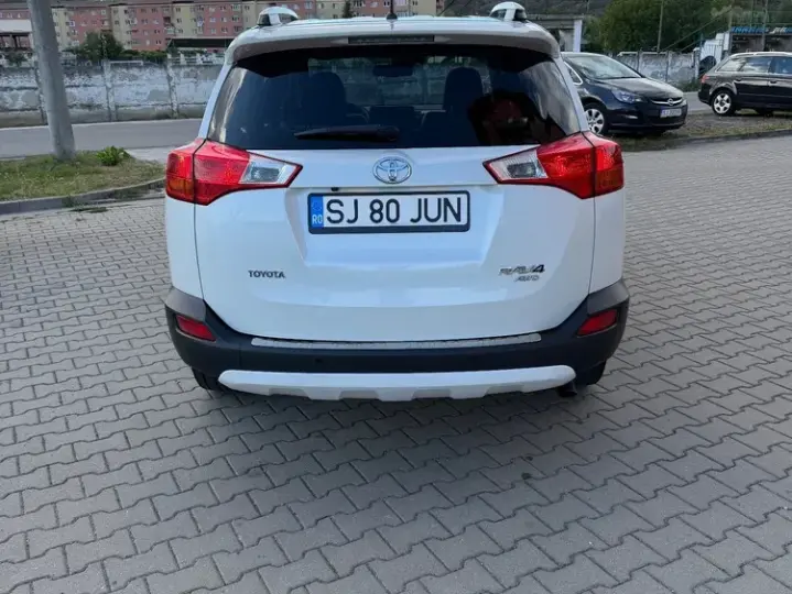 Toyota RAV4 IV 2.0 D-4D 4x4 Edition S