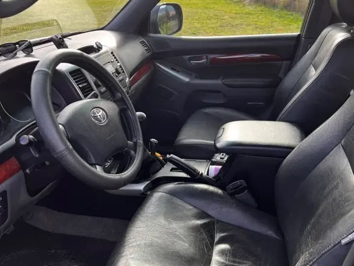 Toyota Land Cruiser 3.0 TD-4D VX