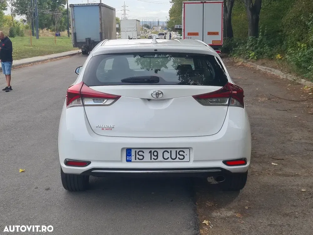 Toyota Auris III 1.2 L Turbo Luna — imagine 5