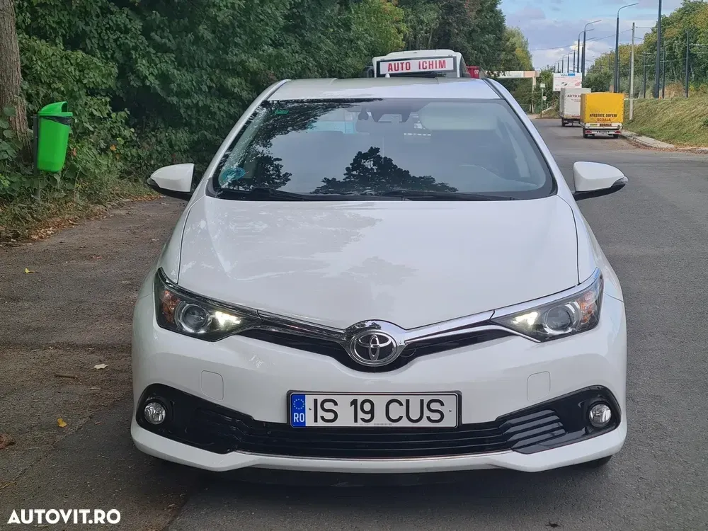 Toyota Auris III 1.2 L Turbo Luna — imagine 2