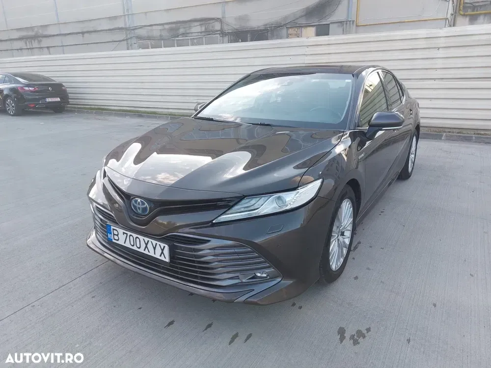 Toyota Camry 2.5 Exclusive — imagine 3