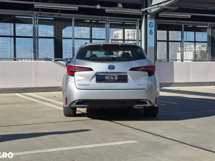 Toyota Corolla XII 1.8 HEV Business