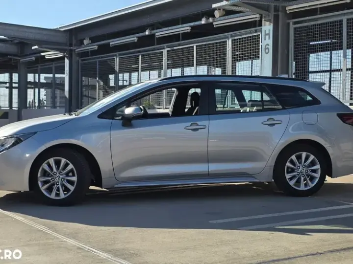 Toyota Corolla XII 1.8 HEV Business