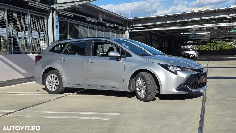 Toyota Corolla XII 1.8 HEV Business — imagine 3
