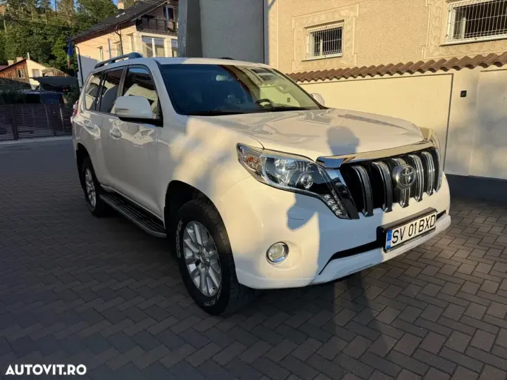 Toyota Land Cruiser 2.8l Turbo D-4D M/T Executive