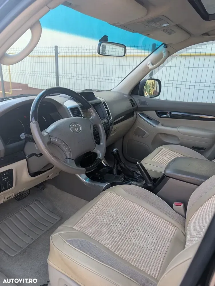 Toyota Land Cruiser — imagine 5