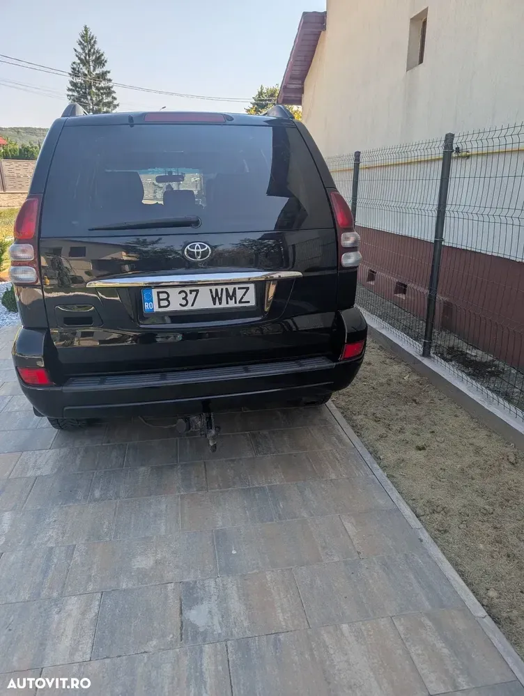 Toyota Land Cruiser — imagine 3