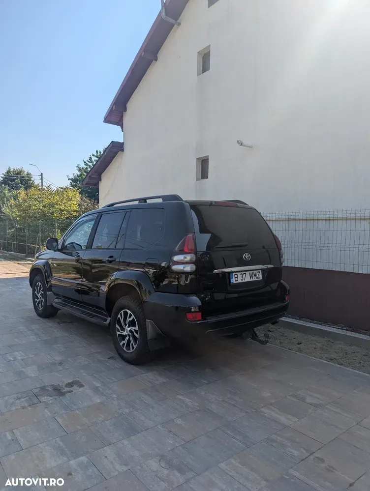 Toyota Land Cruiser — imagine 2