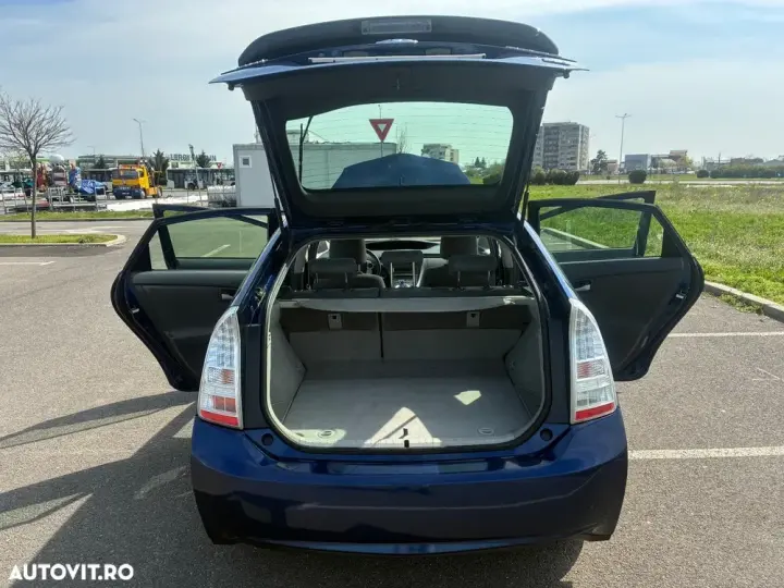Toyota Prius III Sol Plus