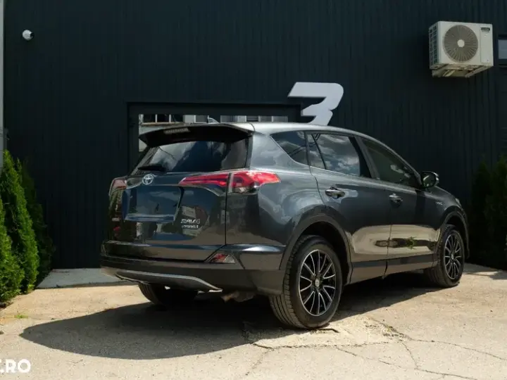 Toyota RAV4 IV 2.5 VVT-i 4x4 Executive