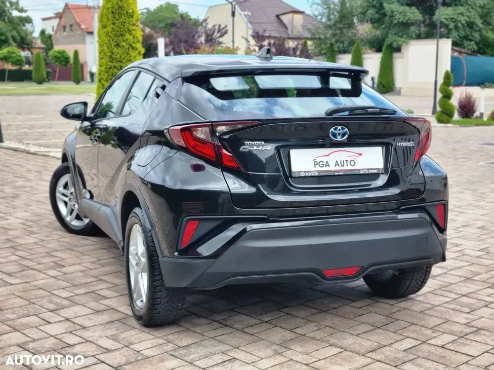 Toyota C-HR Style — imagine 4