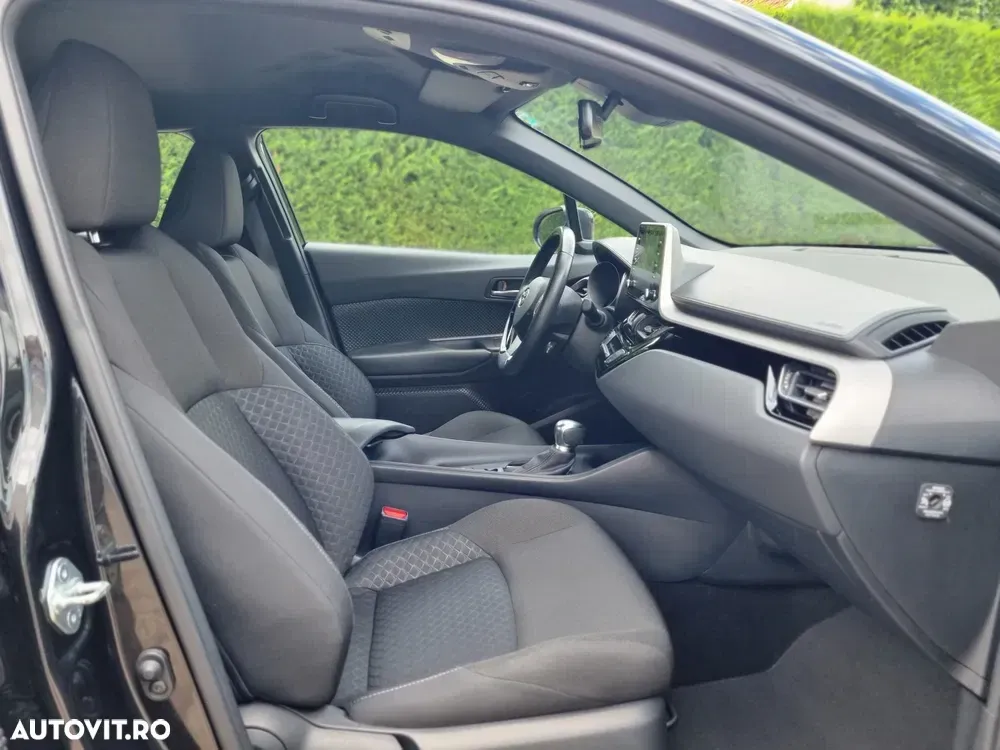 Toyota C-HR Style — imagine 6