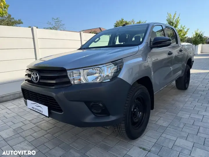 Toyota Hilux VIII 4x4 Double Cab M/T Comfort