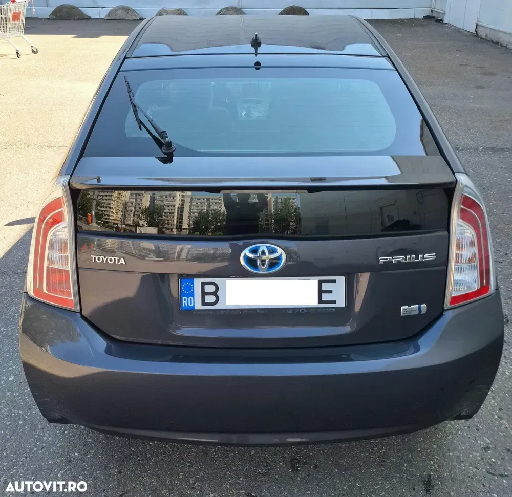Toyota Prius III Hybrid — imagine 2