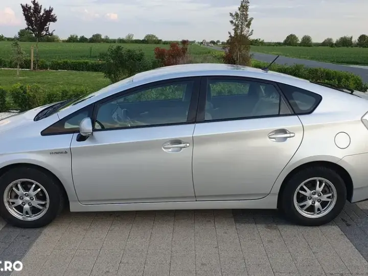Toyota Prius III Sol