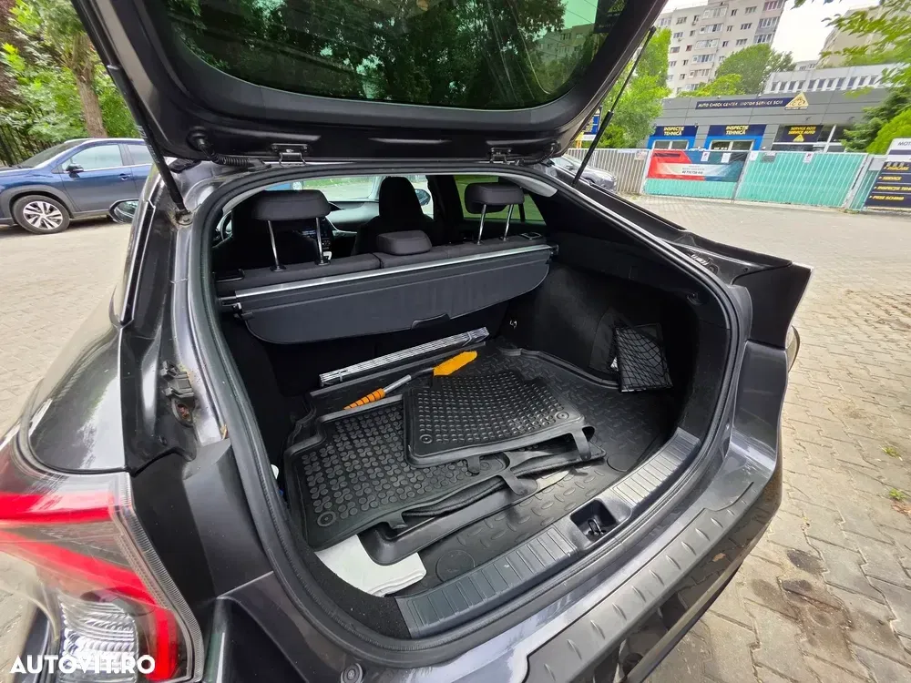 Toyota Prius IV 1.8 Dual VVT-i Sol — imagine 3