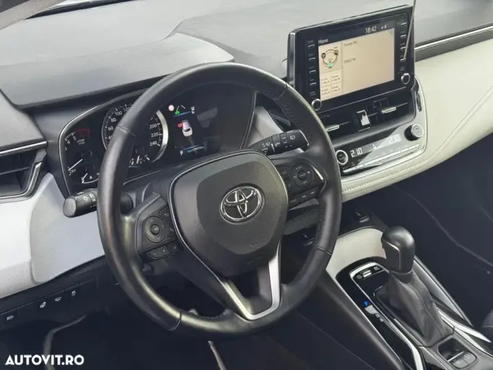 Toyota Corolla XII 1.8 Hybrid Team Deutschland
