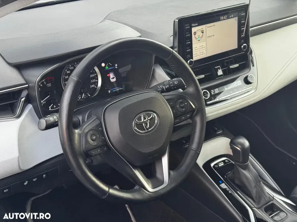 Toyota Corolla XII 1.8 Hybrid Team Deutschland — imagine 5